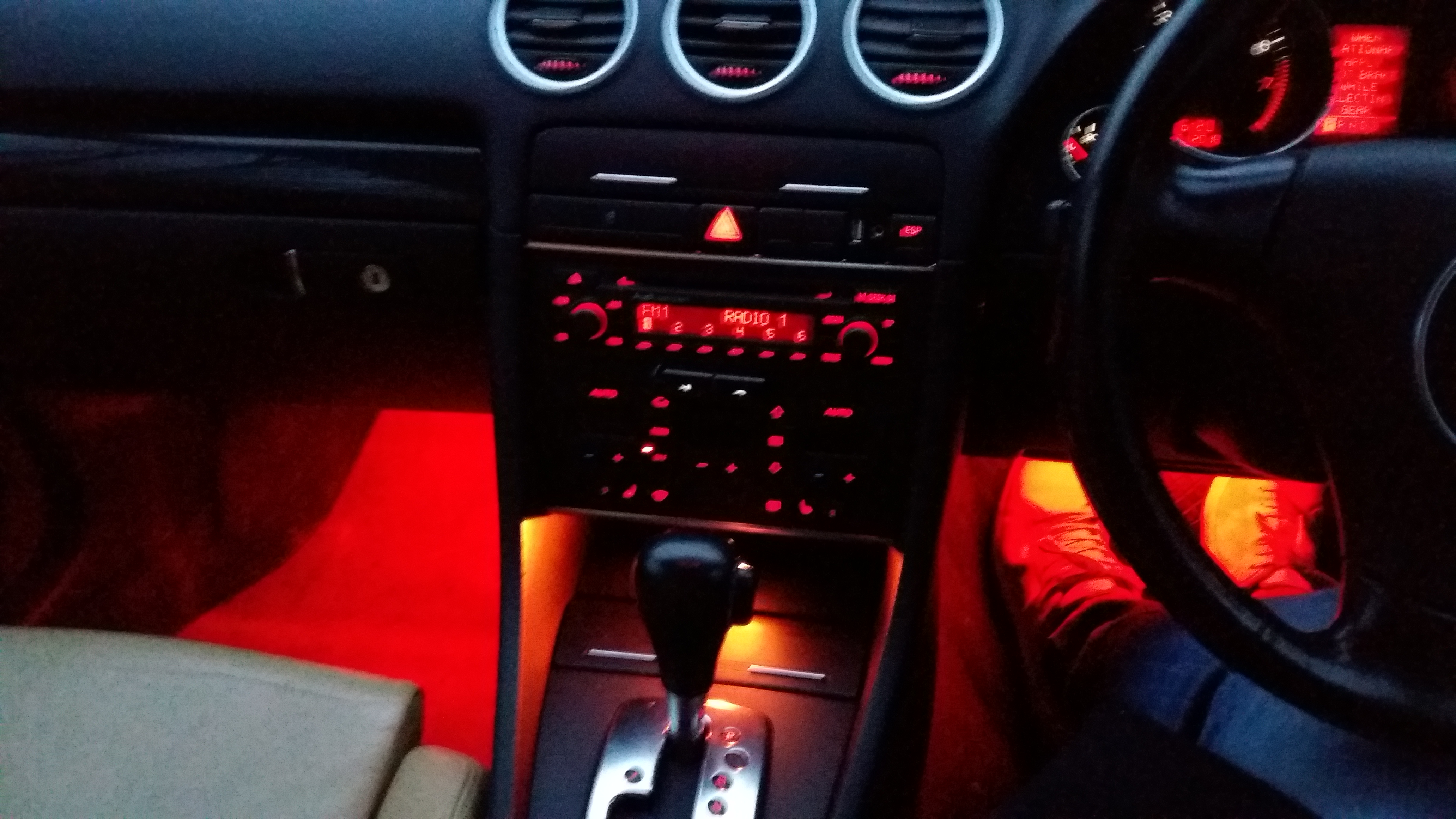 Footwell lights not bad for £7 - AudiWorld