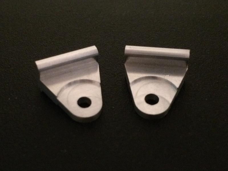 A8 Rear Power Sun Shade Clips Broken-img_2233-copy.jpg