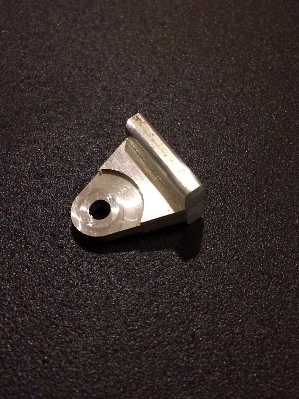A8 Rear Power Sun Shade Clips Broken-img_1032.jpg