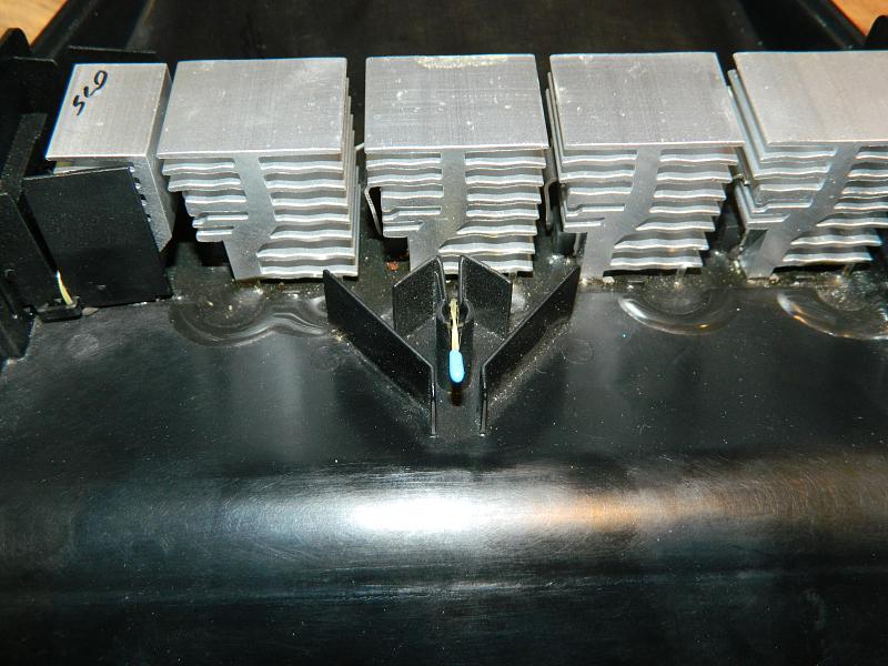 rear footwsell heaters-dscn1955.jpg