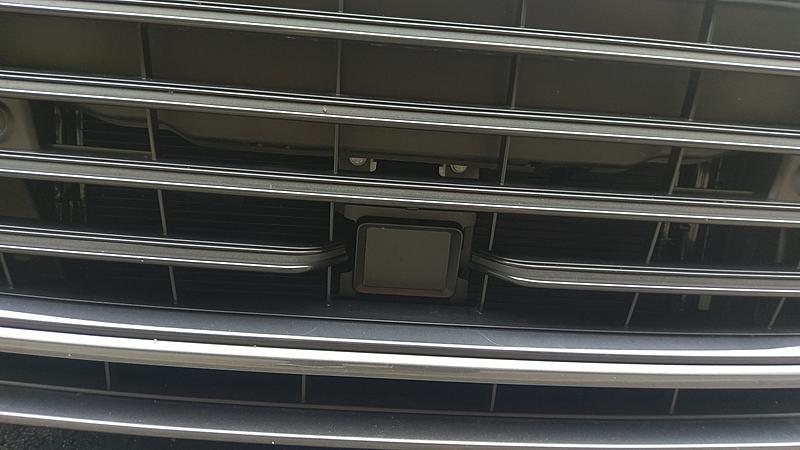 I've always wondered what this is on the front grill of the A3/S3-imag0857.jpg