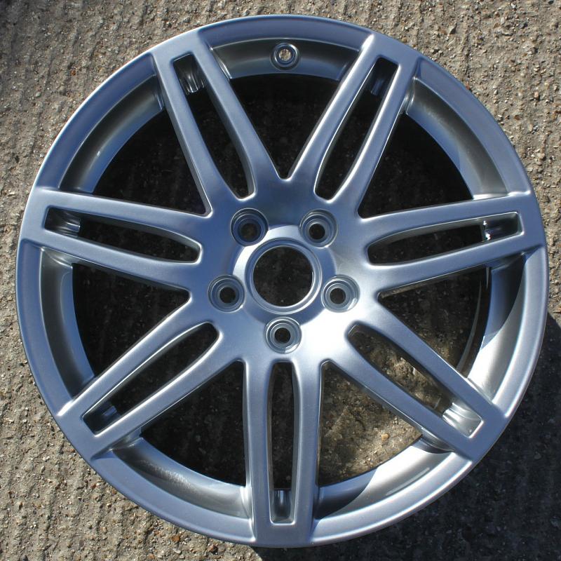 RS4 OEM wheel B7 - 2007 - excellent cond - 18&quot;-stock-pic.jpg