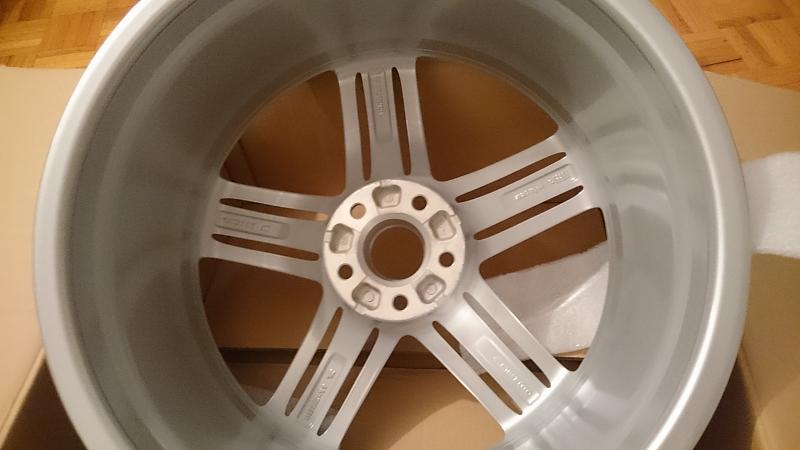 Brand new RS6 OEM Wheels 20&quot;-dsc_1358.jpg