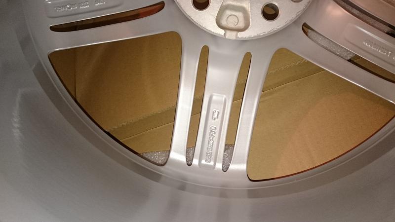 Brand new RS6 OEM Wheels 20&quot;-dsc_1363.jpg
