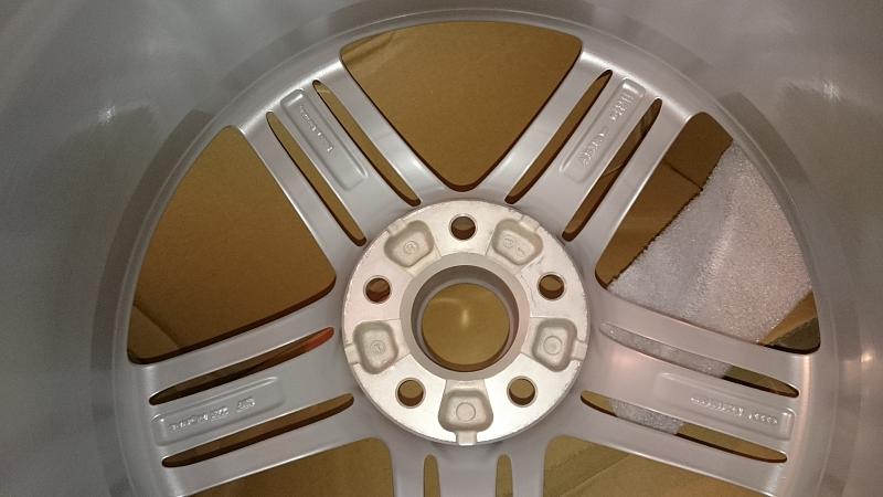 Brand new RS6 OEM Wheels 20&quot;-dsc_1365.jpg