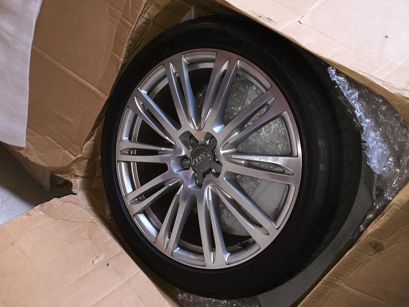 20'' 10 parallel spoke wheels w/tires-img_6377.jpg