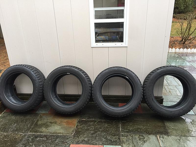 Bridgestone Blizzak DM-v1 255/55R18 Tire (set of 4)-4-tires.jpg