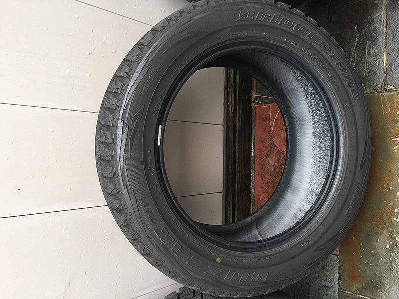 Bridgestone Blizzak DM-v1 255/55R18 Tire (set of 4)-tire-3.jpg
