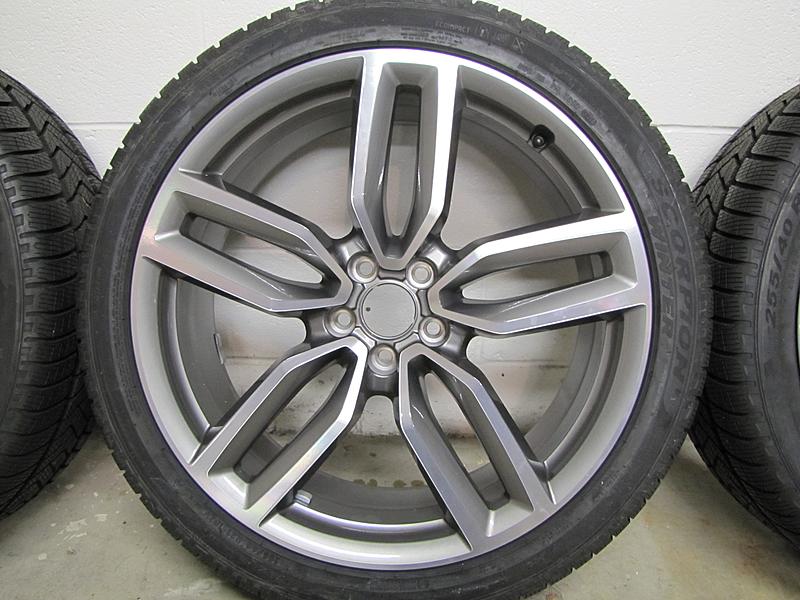 2015 Audi SQ5 21&quot; OEM wheels with Pirelli Scorpion Winter Tires-img_1099.jpg