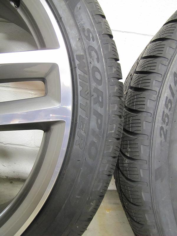 2015 Audi SQ5 21&quot; OEM wheels with Pirelli Scorpion Winter Tires-img_1101.jpg