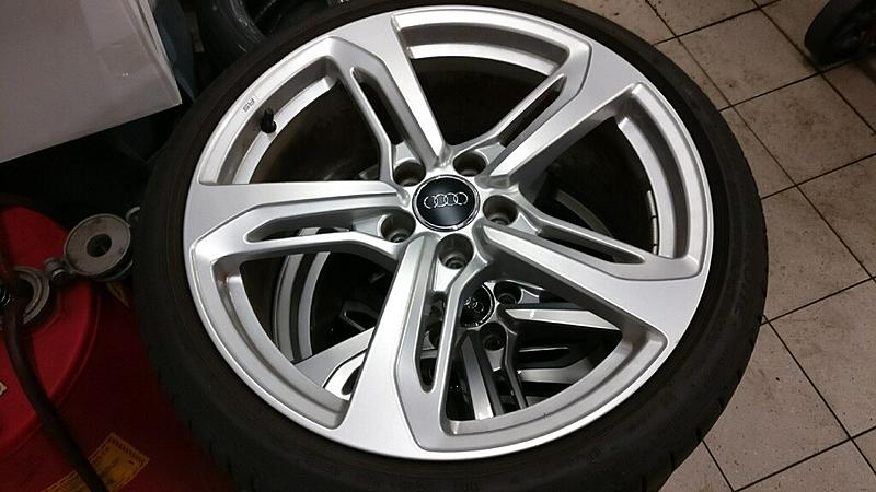 OEM Audi TTS wheels &amp; tires - virtually brand new-tt.jpg