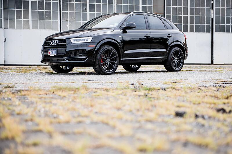 Photoshoot: Wife's new 2018 Blacked out Q3 with Sport Plus Package!-iilrpfz.jpg