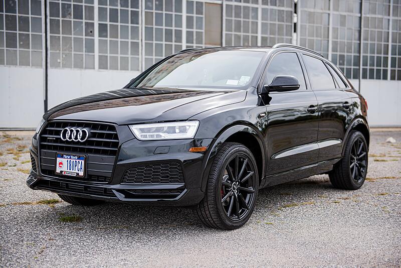 Photoshoot: Wife's new 2018 Blacked out Q3 with Sport Plus Package!-81cu4yh.jpg
