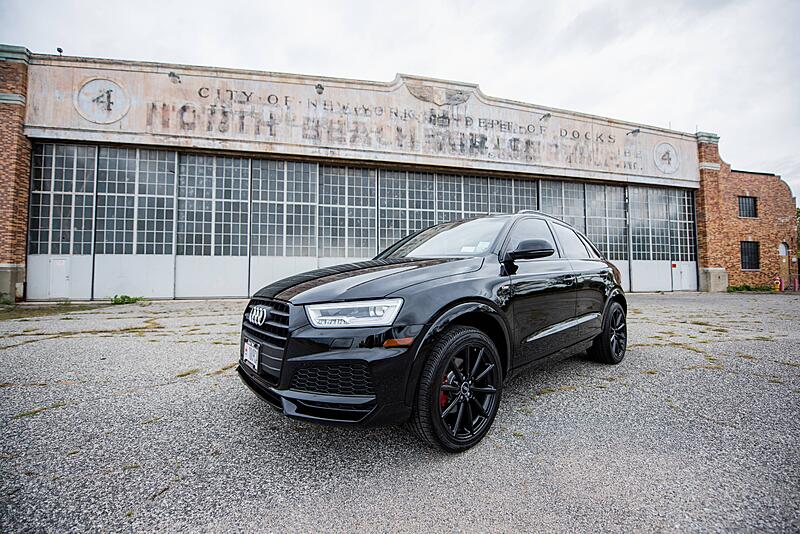 Photoshoot: Wife's new 2018 Blacked out Q3 with Sport Plus Package!-dycopny.jpg