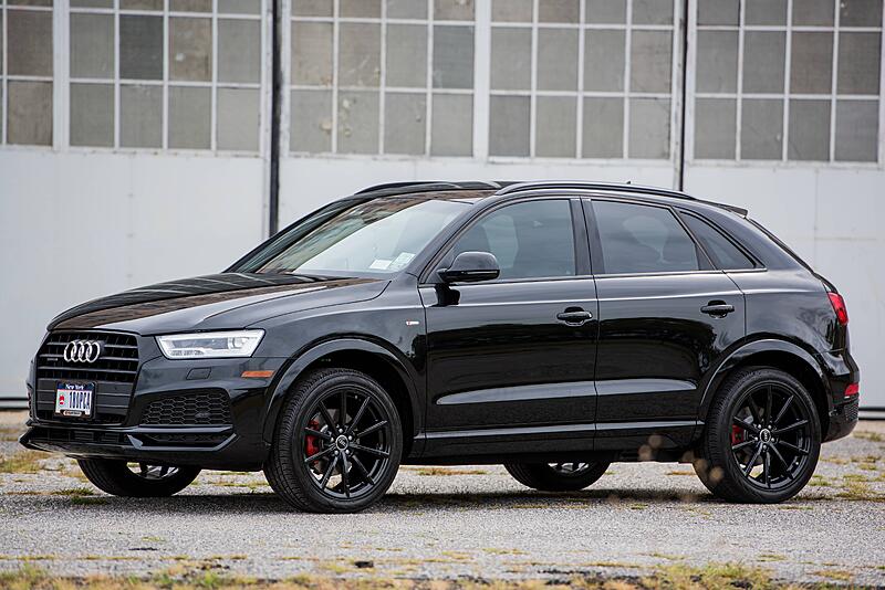 Photoshoot: Wife's new 2018 Blacked out Q3 with Sport Plus Package!-yivazof.jpg