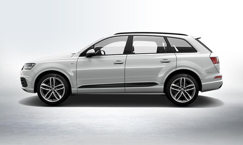 2017 Q7 Glacier White with Black Optic Package-3.jpg