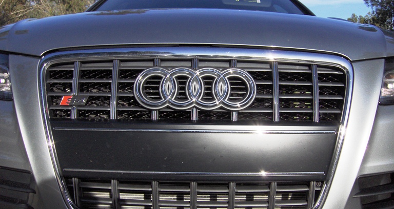 Name:  front grille 022.JPG
Views: 963
Size:  157.8 KB