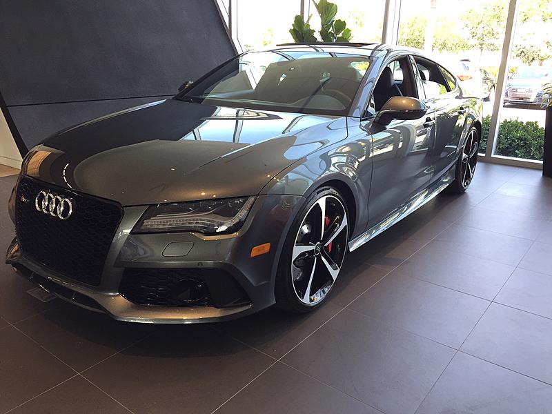 2014 RS7 2,900 miles only-img_1922.jpg