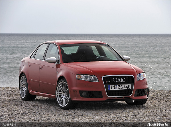 The Audi RS 4 - The Sports Car for 365 Days a Year