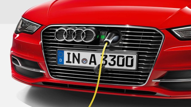 Audi-A3-etron-charge-179832.jpg