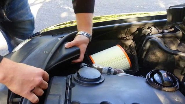 Audi A6 C6: How to Replace Air Filter