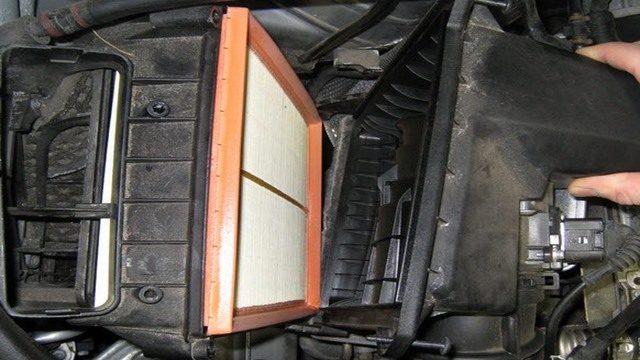 Audi Q5: How to Replace Air Filter
