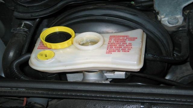 Audi A6: How to Flush the Brake Fluid