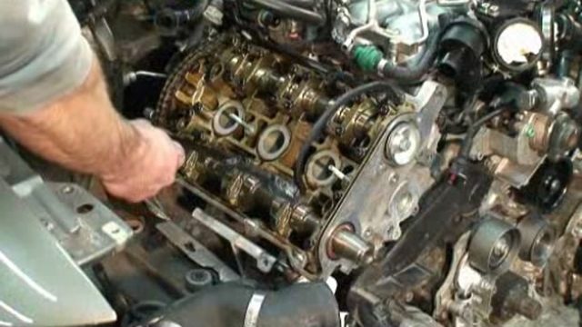 Audi A6 C6: How to Replace Valve Cover Gasket