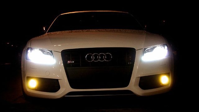 Audi A4 B8: How to Replace Fog Lights