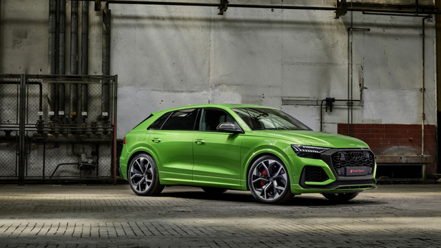 Audi RS Q8 Is a Lamborghini Wearing a Tailored Suit