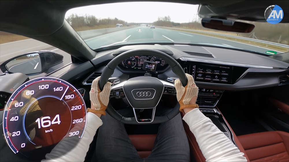 Audi RS e-tron GT Tears Up the Autobahn
