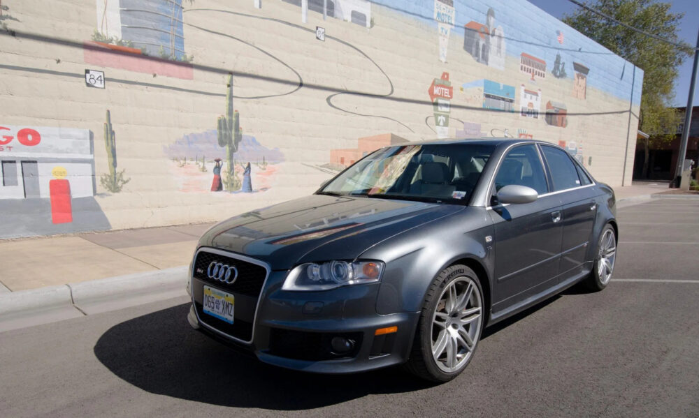 One-Owner RS 4 Stuns in Daytona Gray Pearl