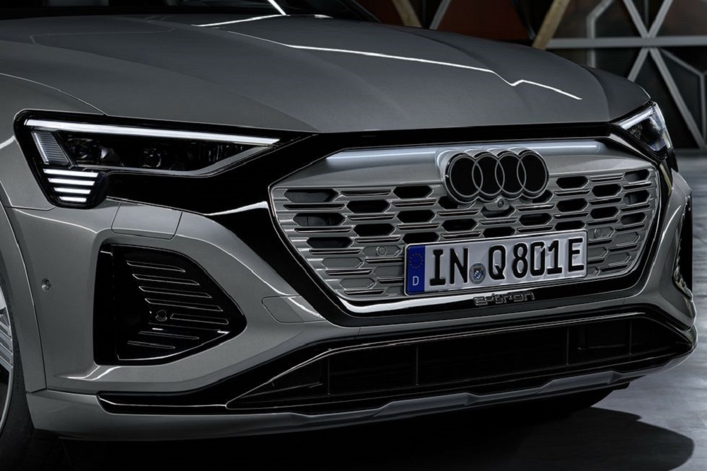 New Audi Logo: Four Rings, Less Bling