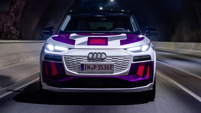 Audi’s Changeable Light Patterns Will Act As Intelligent Displays
