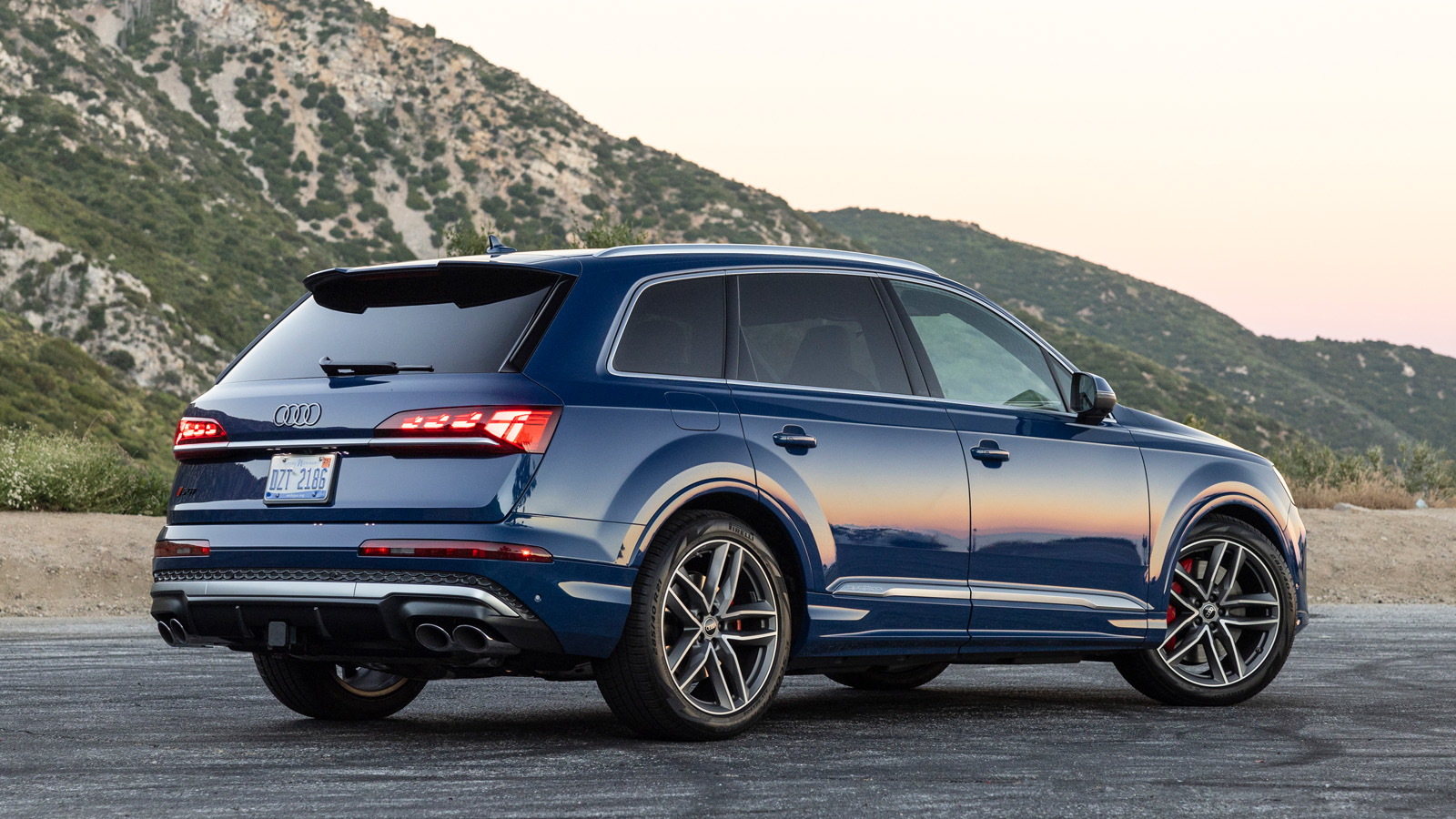 2025 Audi SQ7